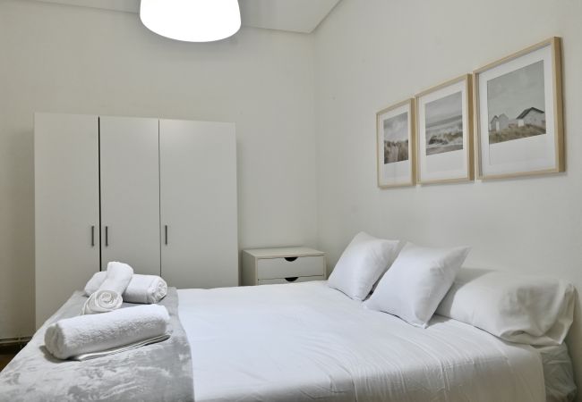 Apartamento en Madrid - M (VEL132) Encantador Apartamento de Cuatro Dormit Apartamento en Madrid - M (VEL132) Encantador Apartamento de Cuatro Dormit