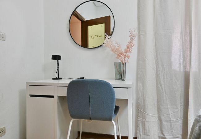 Apartamento en Madrid - M (VEL132) Encantador Apartamento de Cuatro Dormit Apartamento en Madrid - M (VEL132) Encantador Apartamento de Cuatro Dormit