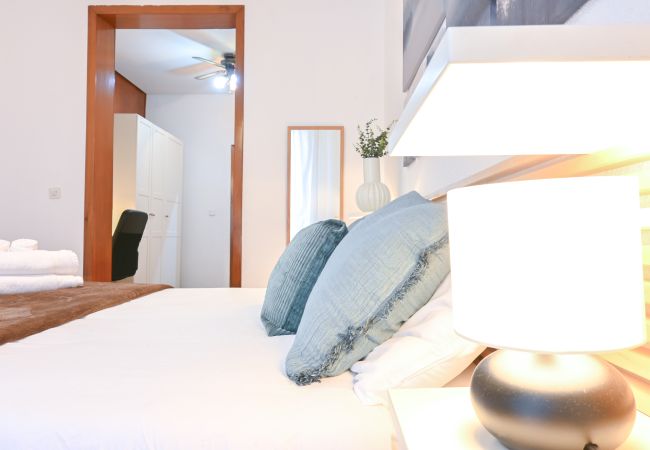 Apartamento en Madrid - M (VEL132) Encantador Apartamento de Cuatro Dormit Apartamento en Madrid - M (VEL132) Encantador Apartamento de Cuatro Dormit