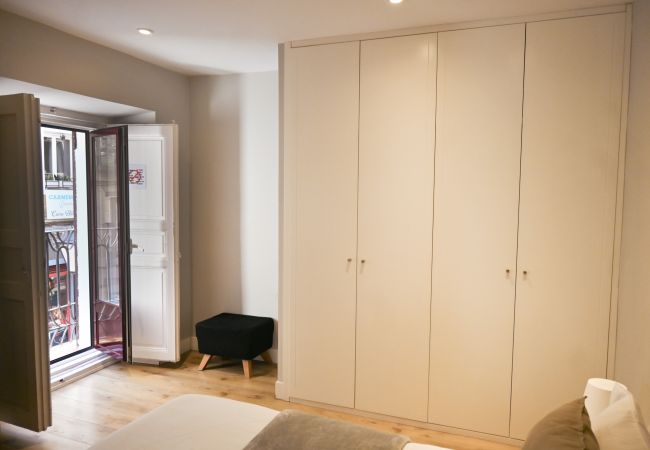 Apartamento en Madrid - M (CBA361) Céntrica y amplia vivienda de cuatro do Apartamento en Madrid - M (CBA361) Céntrica y amplia vivienda de cuatro do