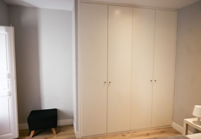 Apartamento en Madrid - M (CBA361) Céntrica y amplia vivienda de cuatro do Apartamento en Madrid - M (CBA361) Céntrica y amplia vivienda de cuatro do