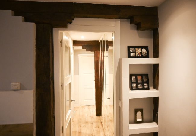 Apartamento en Madrid - M (CBA361) Céntrica y amplia vivienda de cuatro do Apartamento en Madrid - M (CBA361) Céntrica y amplia vivienda de cuatro do