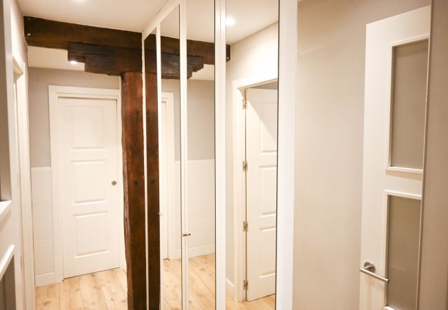 Apartamento en Madrid - M (CBA361) Céntrica y amplia vivienda de cuatro do Apartamento en Madrid - M (CBA361) Céntrica y amplia vivienda de cuatro do