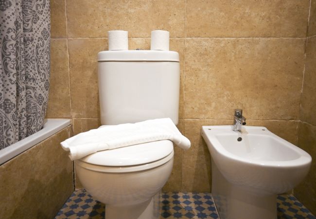 Apartamento en Madrid - M (CBA361) Céntrica y amplia vivienda de cuatro do Apartamento en Madrid - M (CBA361) Céntrica y amplia vivienda de cuatro do