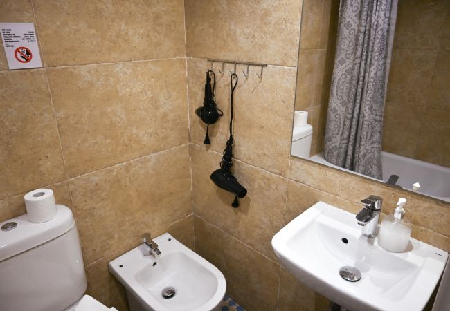 Apartamento en Madrid - M (CBA361) Céntrica y amplia vivienda de cuatro do Apartamento en Madrid - M (CBA361) Céntrica y amplia vivienda de cuatro do