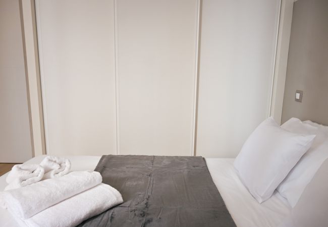 Apartamento en Madrid - M (PAL41) Amplia vivienda de tres dormitorios en L Apartamento en Madrid - M (PAL41) Amplia vivienda de tres dormitorios en L