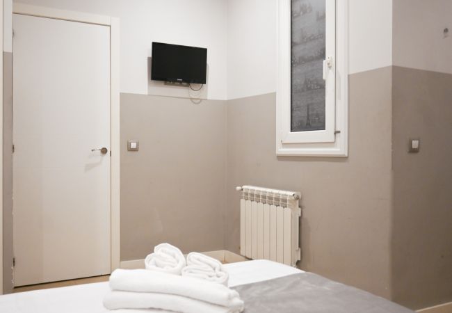 Apartamento en Madrid - M (PAL4) Amplia vivienda de tres dormitorios en La Latina
