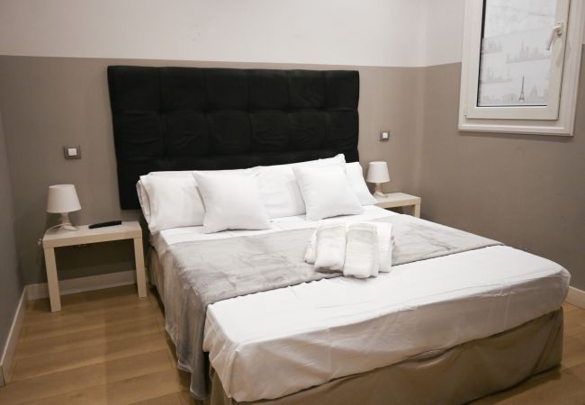 Apartamento en Madrid - M (PAL41) Amplia vivienda de tres dormitorios en L Apartamento en Madrid - M (PAL41) Amplia vivienda de tres dormitorios en L