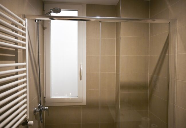 Apartamento en Madrid - M (PAL41) Amplia vivienda de tres dormitorios en L Apartamento en Madrid - M (PAL41) Amplia vivienda de tres dormitorios en L