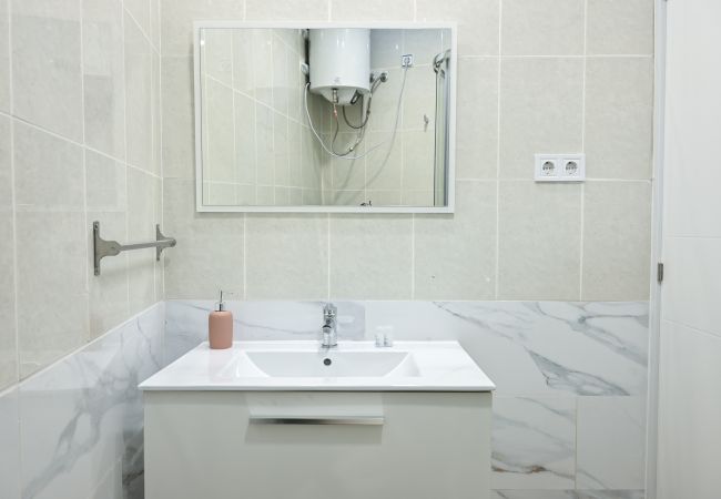Apartamento en Madrid - M (GHE130) Encantador apartamento de un dormitorio Apartamento en Madrid - M (GHE130) Encantador apartamento de un dormitorio