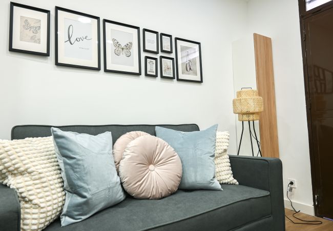 Apartamento en Madrid - M (GHE130) Encantador apartamento de un dormitorio Apartamento en Madrid - M (GHE130) Encantador apartamento de un dormitorio