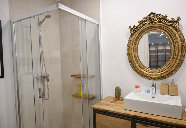 Apartamento en Madrid - M (PEZ11) Temporada de alquiler en el corazón de M Apartamento en Madrid - M (PEZ11) Temporada de alquiler en el corazón de M