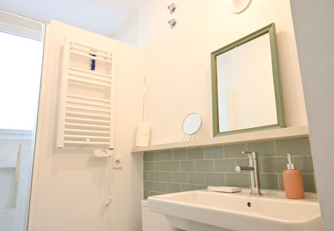 Apartamento en Madrid - M (AMP412) Encantador apartamento de 2 dormitorios Apartamento en Madrid - M (AMP412) Encantador apartamento de 2 dormitorios