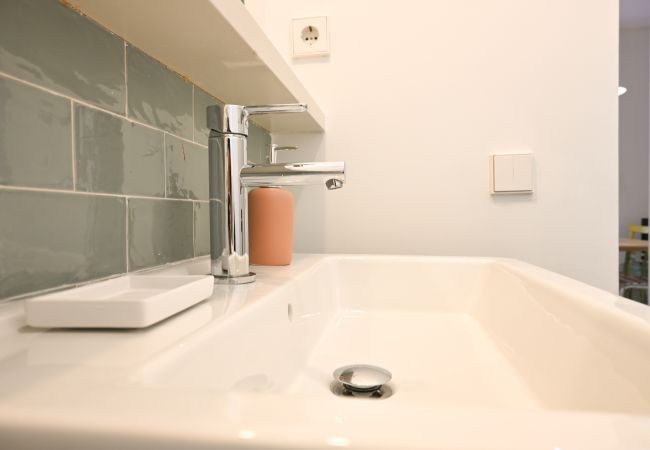 Apartamento en Madrid - M (AMP412) Encantador apartamento de 2 dormitorios Apartamento en Madrid - M (AMP412) Encantador apartamento de 2 dormitorios