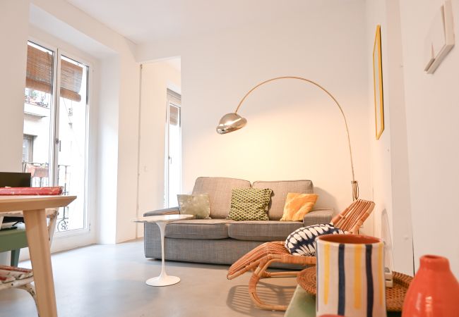 Apartamento en Madrid - M (AMP412) Encantador apartamento de 2 dormitorios Apartamento en Madrid - M (AMP412) Encantador apartamento de 2 dormitorios