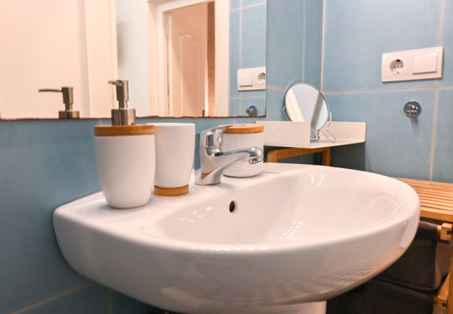 Apartamento en Madrid - M (CER823) Vive la vida madrileña! Acogedora viv Apartamento en Madrid - M (CER823) Vive la vida madrileña! Acogedora viv