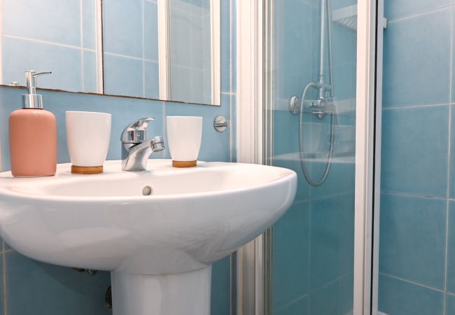 Apartamento en Madrid - M (CER823) Vive la vida madrileña! Acogedora viv Apartamento en Madrid - M (CER823) Vive la vida madrileña! Acogedora viv