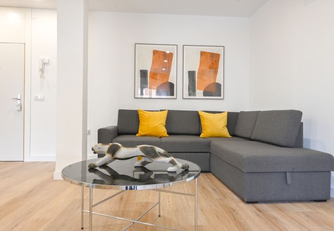 Apartamento en Madrid - M (VIL45) Amplia Casa de 3 Dormitorios: Vive la Na Apartamento en Madrid - M (VIL45) Amplia Casa de 3 Dormitorios: Vive la Na