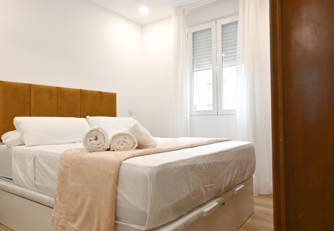 Apartamento en Madrid - M (VIL45) Amplia Casa de 3 Dormitorios: Vive la Na Apartamento en Madrid - M (VIL45) Amplia Casa de 3 Dormitorios: Vive la Na
