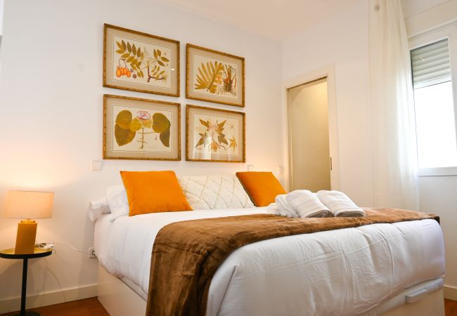 Apartamento en Madrid - Apartamento de dos dormitorios con Terraza en el Corazón de Malasaña  ECL4ºA