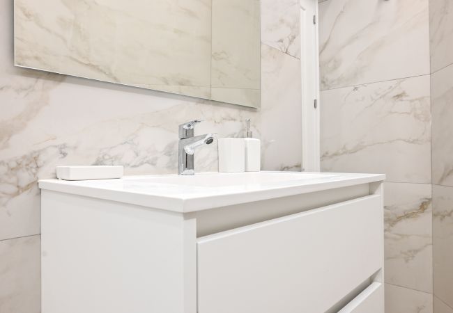 Estudio en Madrid - M (EST22) Céntrico y Luminoso Apartamento en Madri Estudio en Madrid - M (EST22) Céntrico y Luminoso Apartamento en Madri