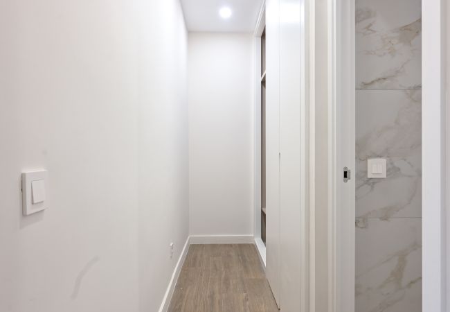 Estudio en Madrid - M (EST23) Céntrico y Luminoso Estudio Duplex en Ma Estudio en Madrid - M (EST23) Céntrico y Luminoso Estudio Duplex en Ma