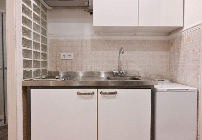 Estudio en Madrid - M (SLR16)  Lindo estudio en barrio Justicia Estudio en Madrid - M (SLR16)  Lindo estudio en barrio Justicia