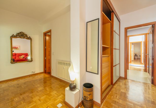 Apartamento en Madrid - M (VDP17) Amplio apartamento de tres dormitorios e Apartamento en Madrid - M (VDP17) Amplio apartamento de tres dormitorios e