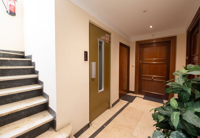 Apartamento en Madrid - M (VDP17) Amplio apartamento de tres dormitorios e Apartamento en Madrid - M (VDP17) Amplio apartamento de tres dormitorios e