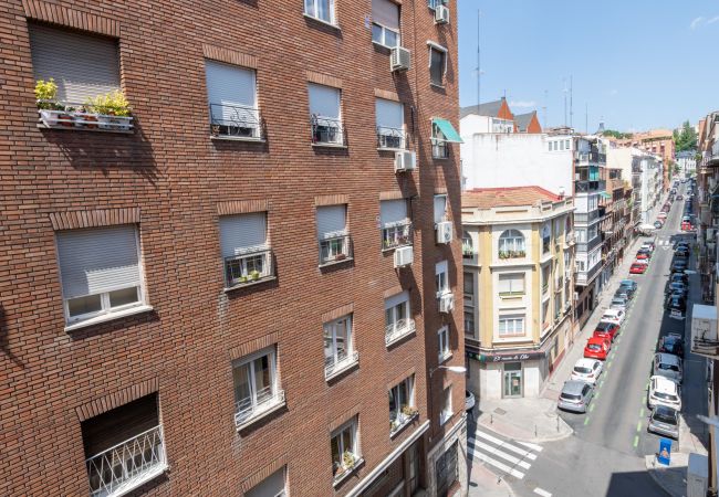Apartamento en Madrid - M (VDP17) Amplio apartamento de tres dormitorios e Apartamento en Madrid - M (VDP17) Amplio apartamento de tres dormitorios e