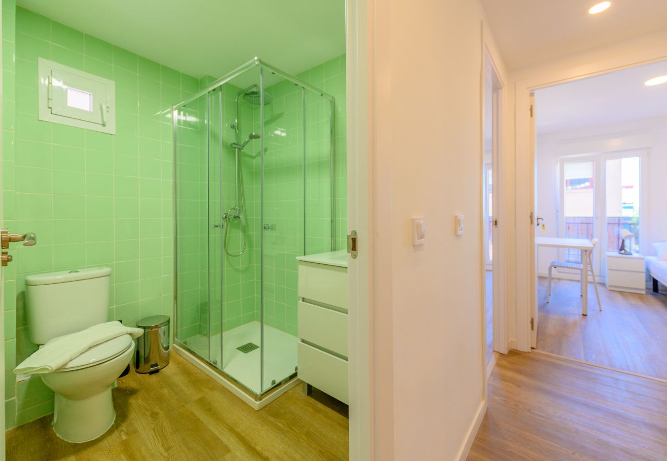 Alquiler por habitaciones en Madrid - M (SAP35C) Acogedora habitación con cama ind