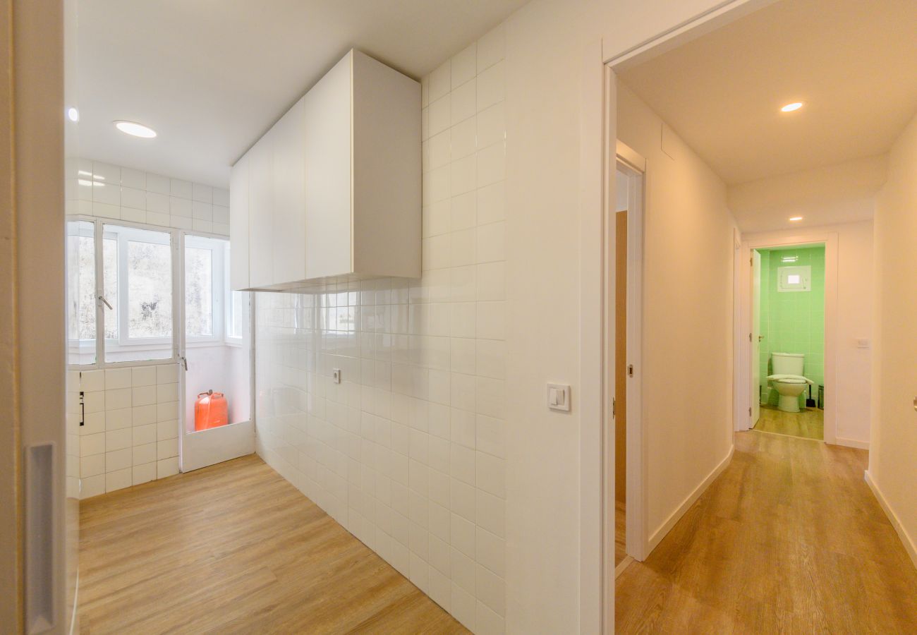 Alquiler por habitaciones en Madrid - M (SAP35C) Acogedora habitación con cama ind