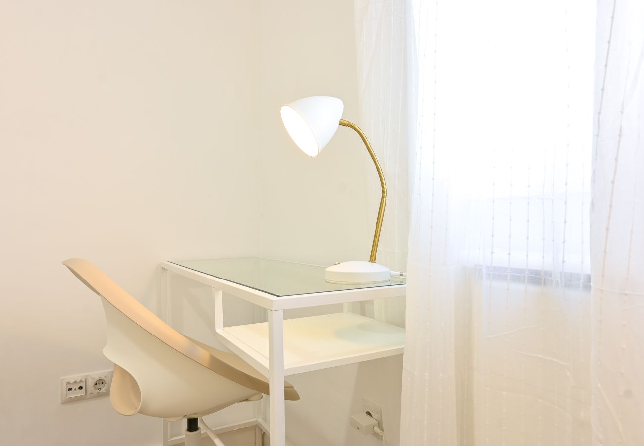 Apartamento en Madrid - M (PAS4C3A) Amplio y luminoso apartamento de tres