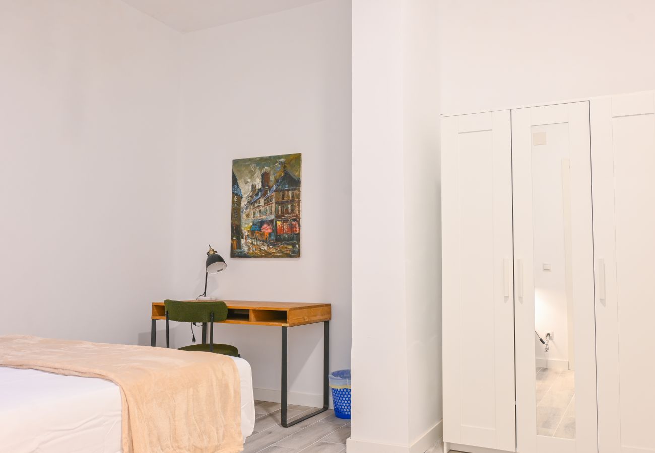 Apartamento en Madrid - M (POL49) Agradable apartamento de un dormitorio e