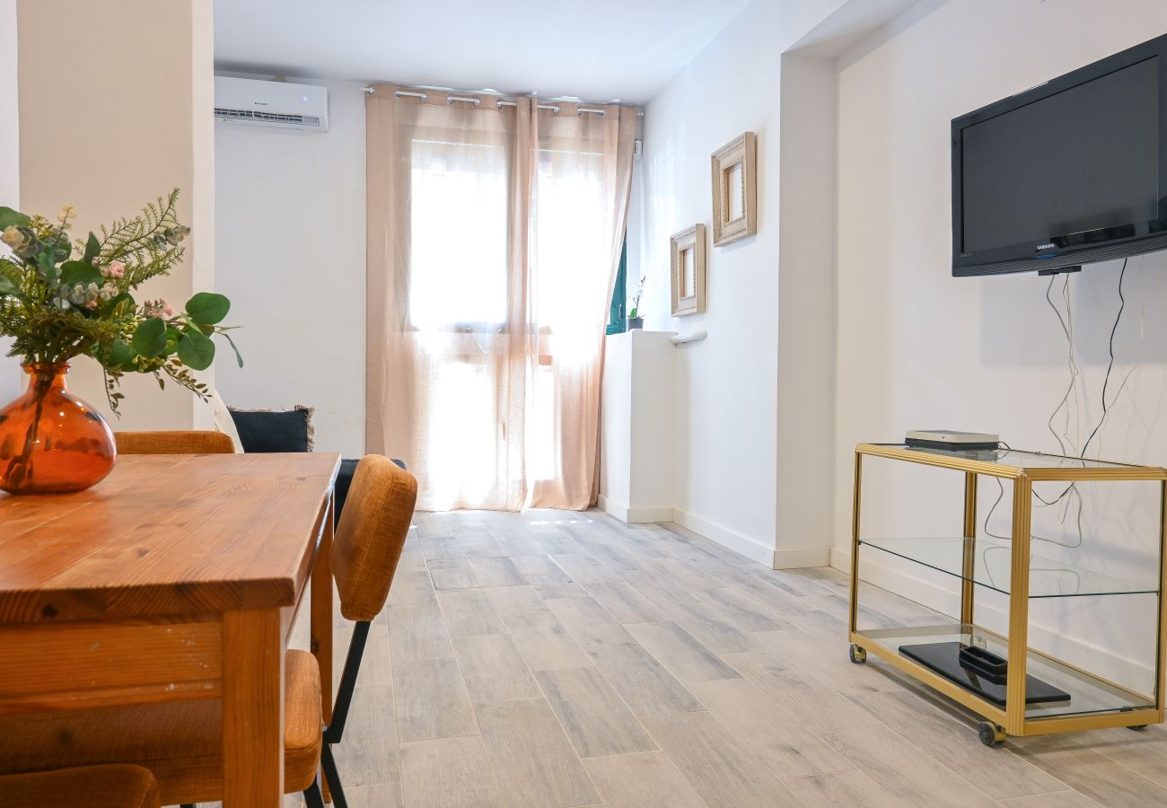 Apartamento en Madrid - M (POL49) Agradable apartamento de un dormitorio e