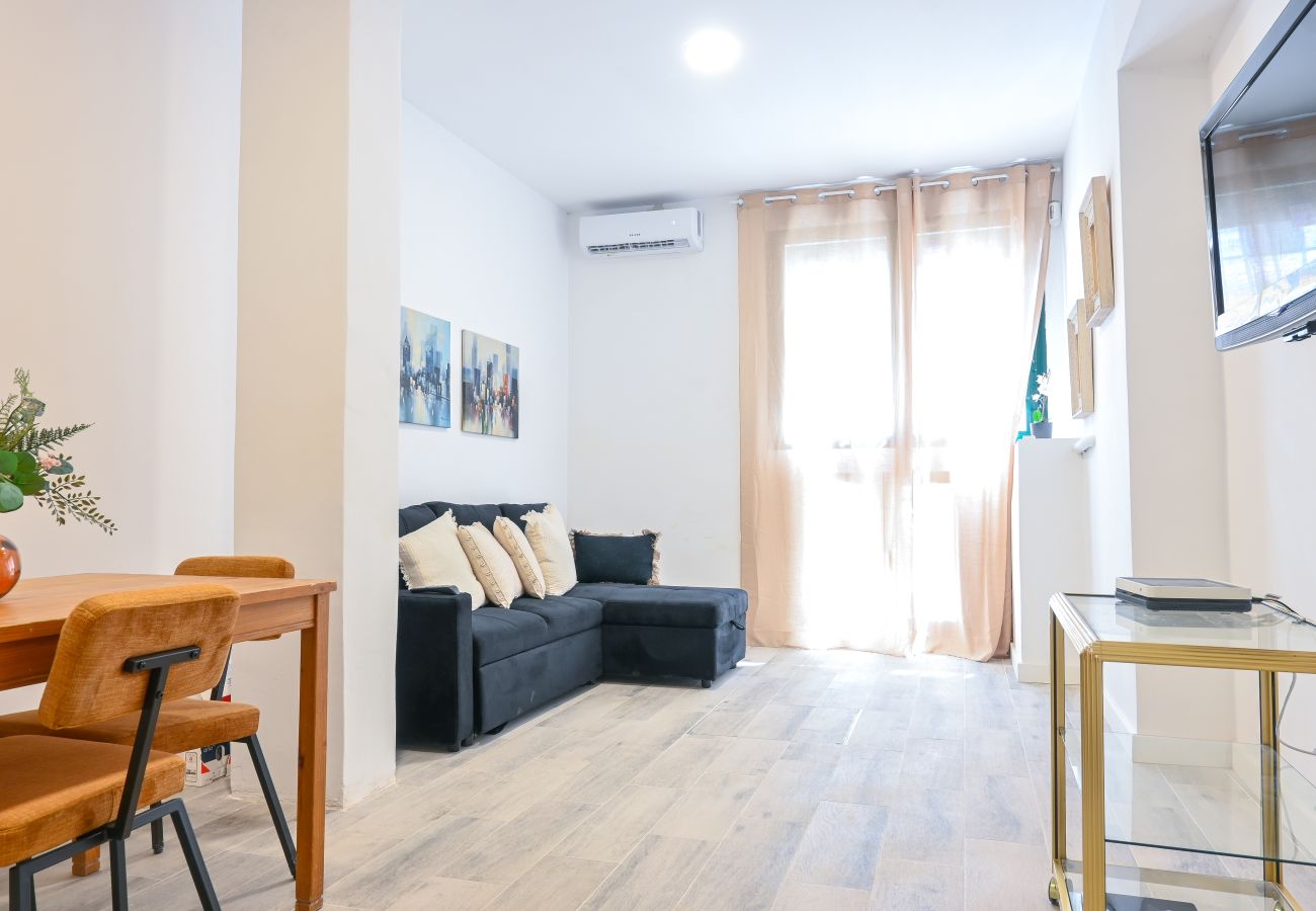 Apartamento en Madrid - M (POL49) Agradable apartamento de un dormitorio e