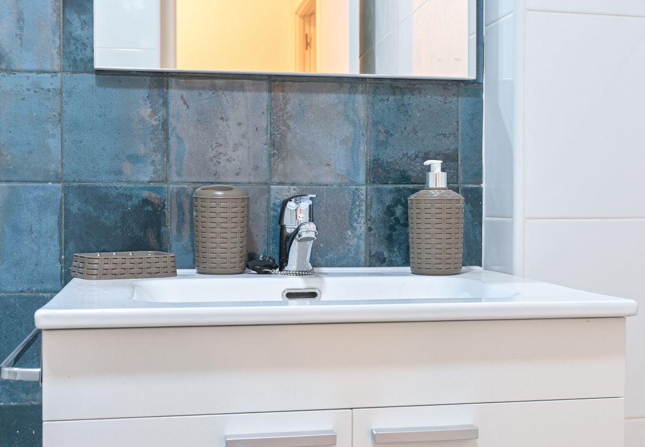 Apartamento en Madrid - M (POL49) Agradable apartamento de un dormitorio e