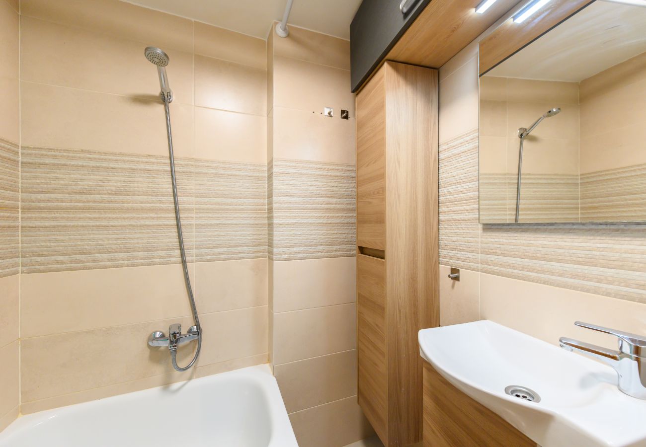 Estudio en Madrid - M (ZUI33) Encantadora vivienda a pocos minutos del