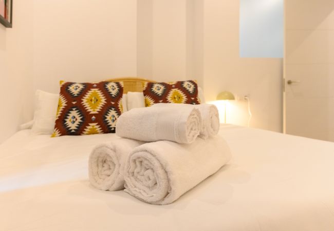 Apartamento en Madrid - M (FEI70)Elegancia y Confort en el Corazón de Cham Apartamento en Madrid - M (FEI70)Elegancia y Confort en el Corazón de Cham