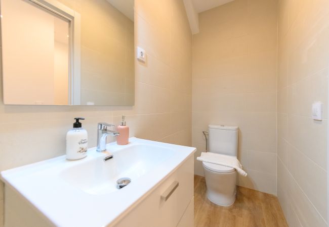 Apartamento en Madrid - M (FEI70)Elegancia y Confort en el Corazón de Cham Apartamento en Madrid - M (FEI70)Elegancia y Confort en el Corazón de Cham