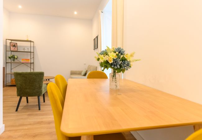 Apartamento en Madrid - M (FEI70)Elegancia y Confort en el Corazón de Cham Apartamento en Madrid - M (FEI70)Elegancia y Confort en el Corazón de Cham