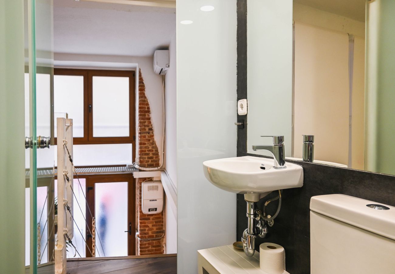 Apartamento en Madrid - M (JAM30)Moderno y Elegante piso en Argüelles con