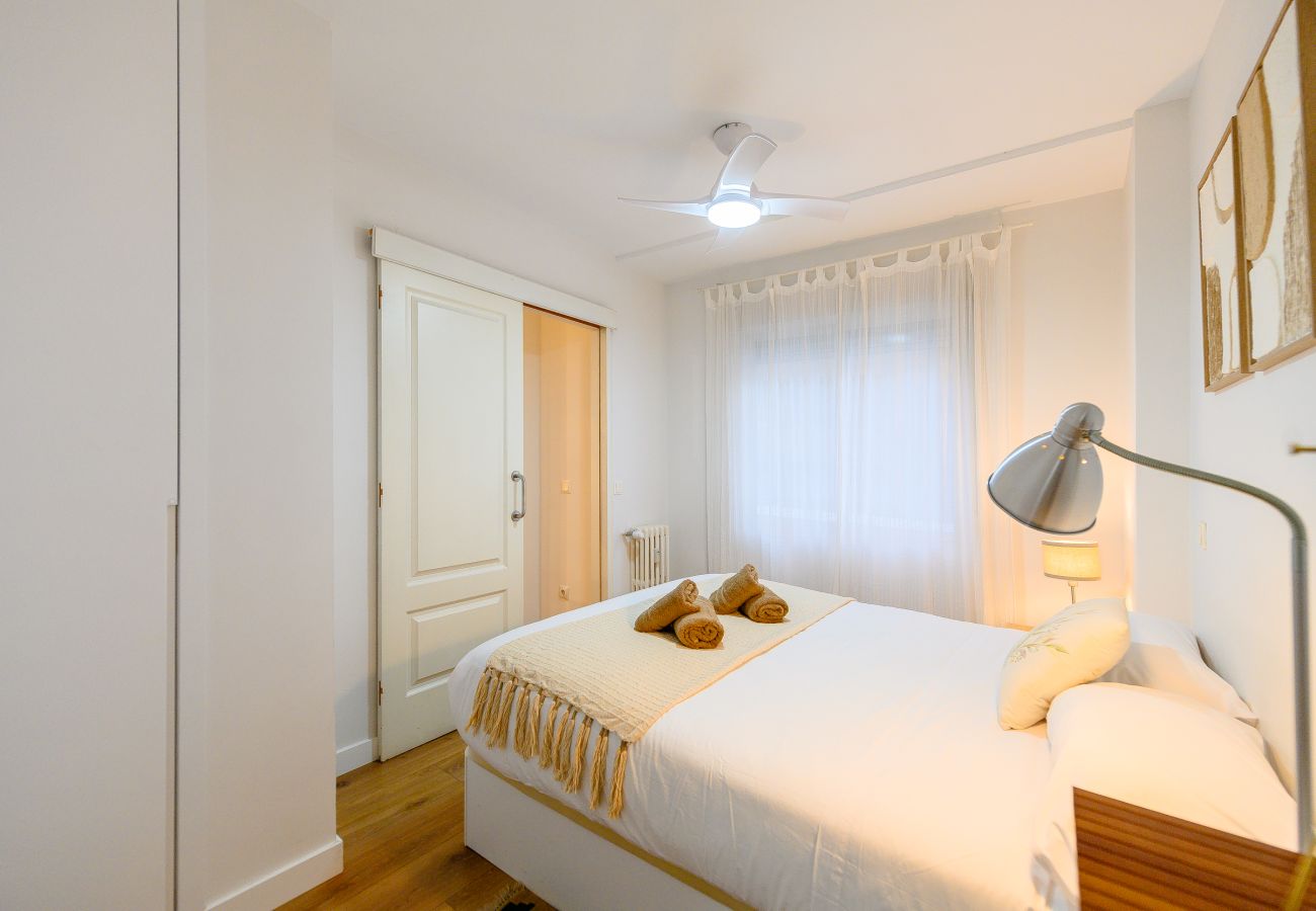 Apartamento en Madrid - M (JAM471B)Apartamento Luminoso con Balcón en el C