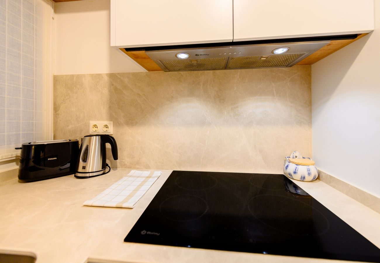 Apartamento en Madrid - M (JAM471B)Apartamento Luminoso con Balcón en el C