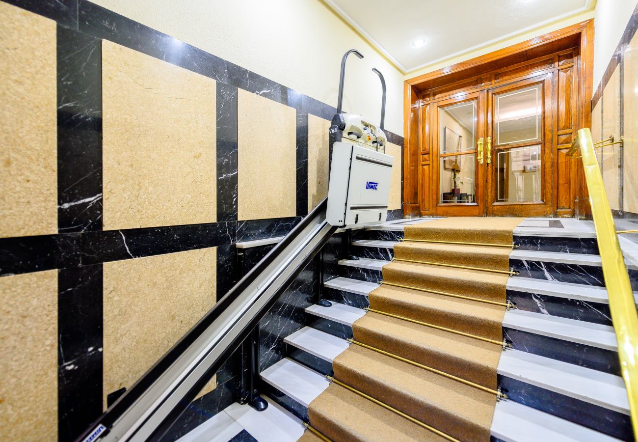 Apartamento en Madrid - M (JAM471B)Apartamento Luminoso con Balcón en el C