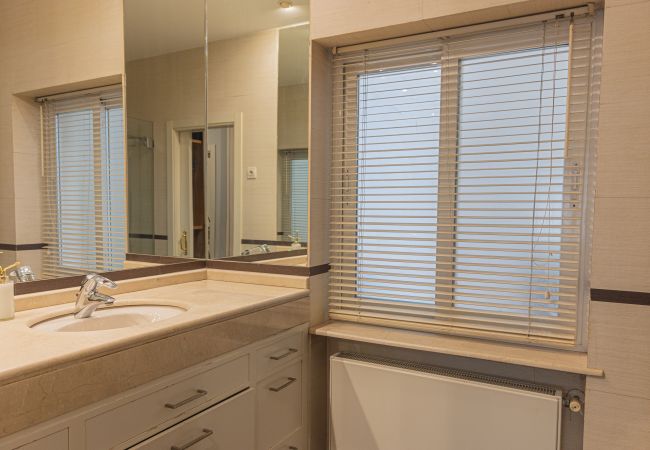 Apartamento en Madrid - M (PDH52)Apartamento Amplio y Elegante en Paseo de Apartamento en Madrid - M (PDH52)Apartamento Amplio y Elegante en Paseo de