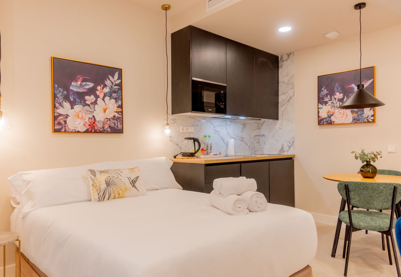 Estudio en Madrid - M (DEL291º4)El Capricho: Tu Refugio en Madrid con