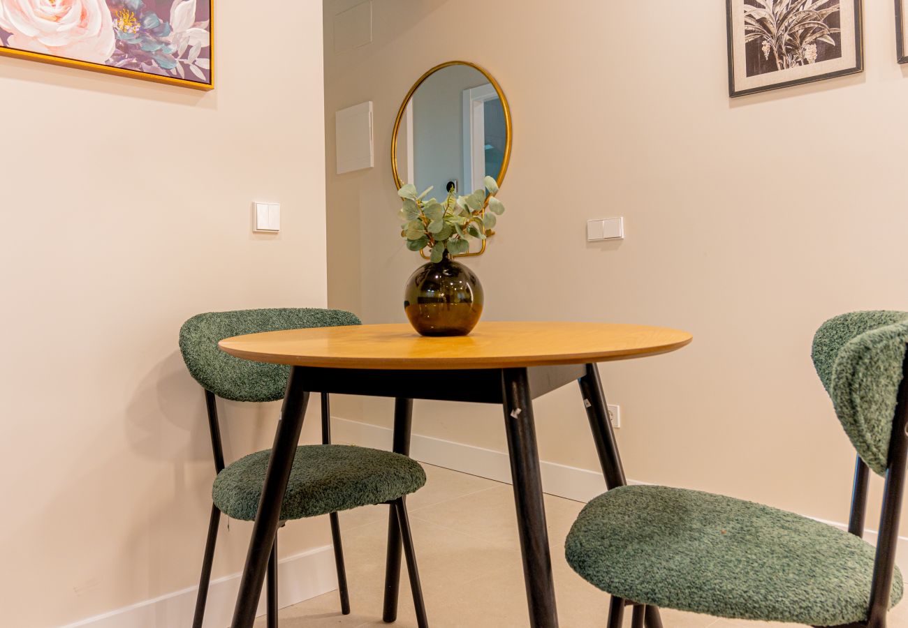 Estudio en Madrid - M (DEL291º4)El Capricho: Tu Refugio en Madrid con