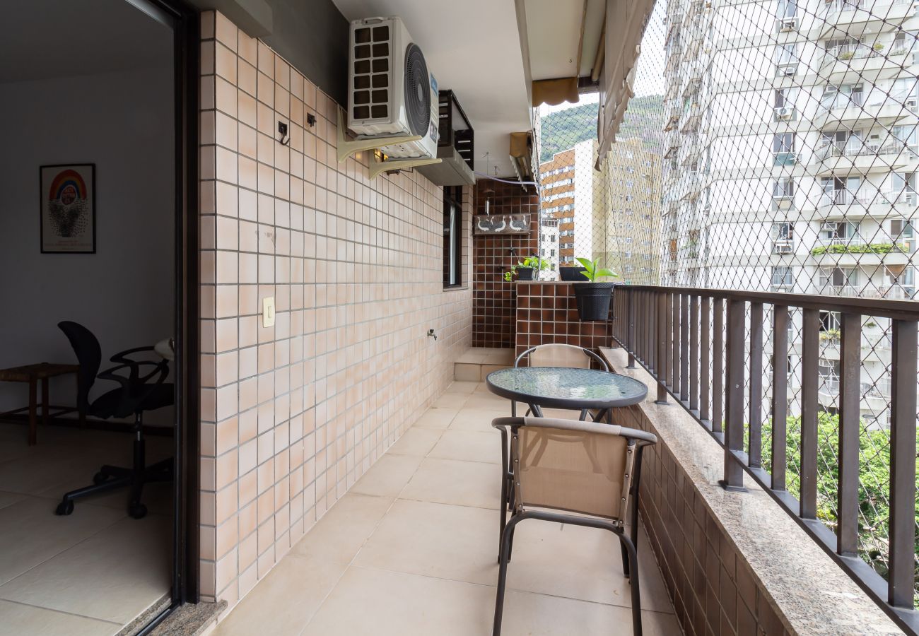 Apartamento en Rio de Janeiro - Comodidad y Tranquilidad en Humaitá | M404
