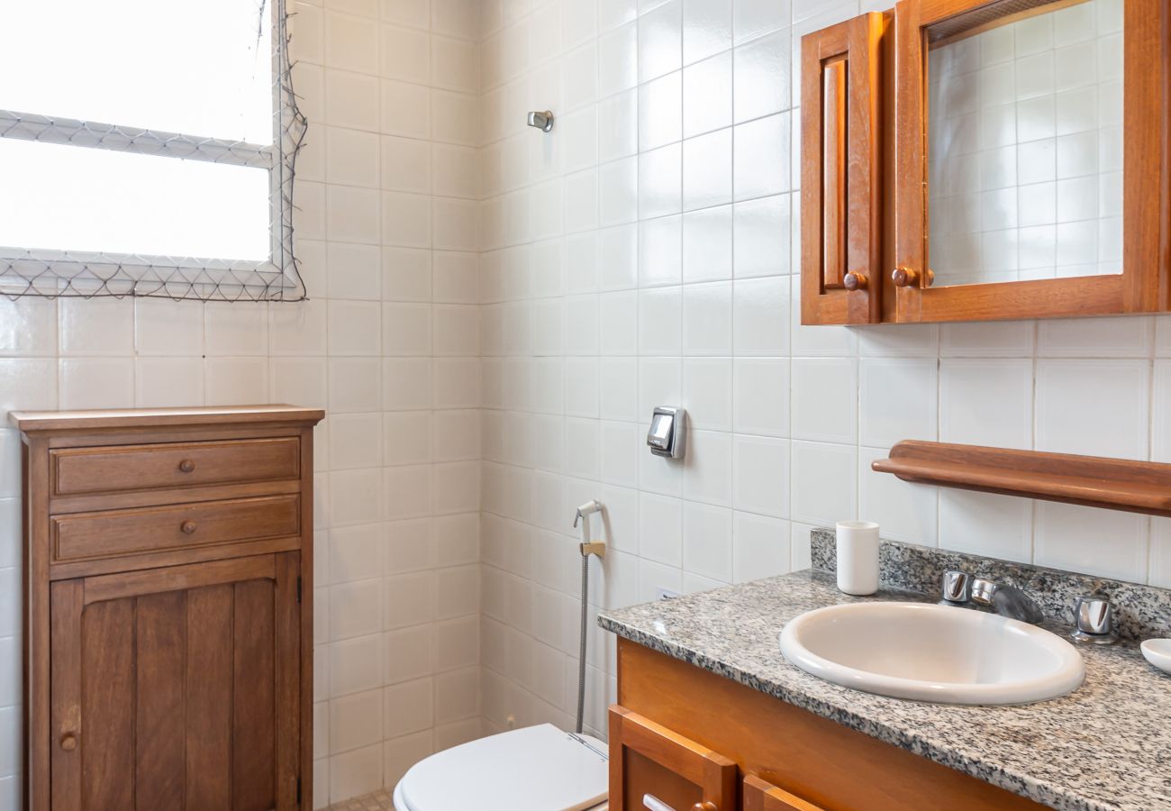 Apartamento en Rio de Janeiro - Comodidad y Tranquilidad en Humaitá | M404
